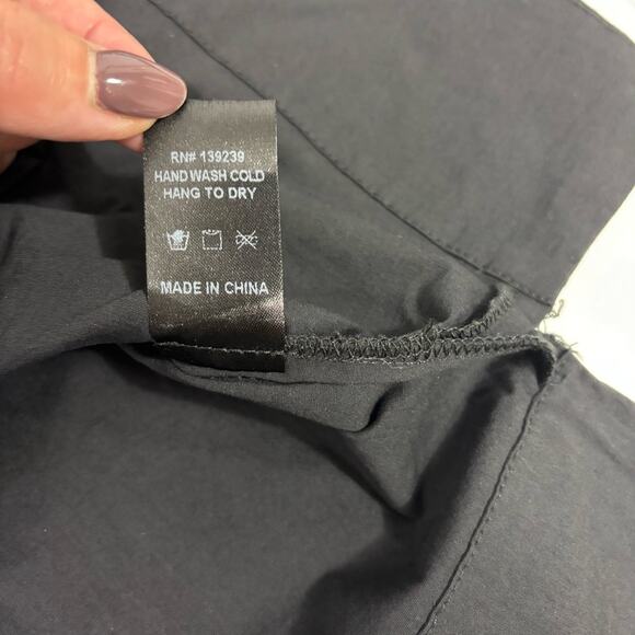 Tuckernuck Black Oversized V-neck Long Sleeve Shirt Size Medium RR0850 - Picture 8 of 8